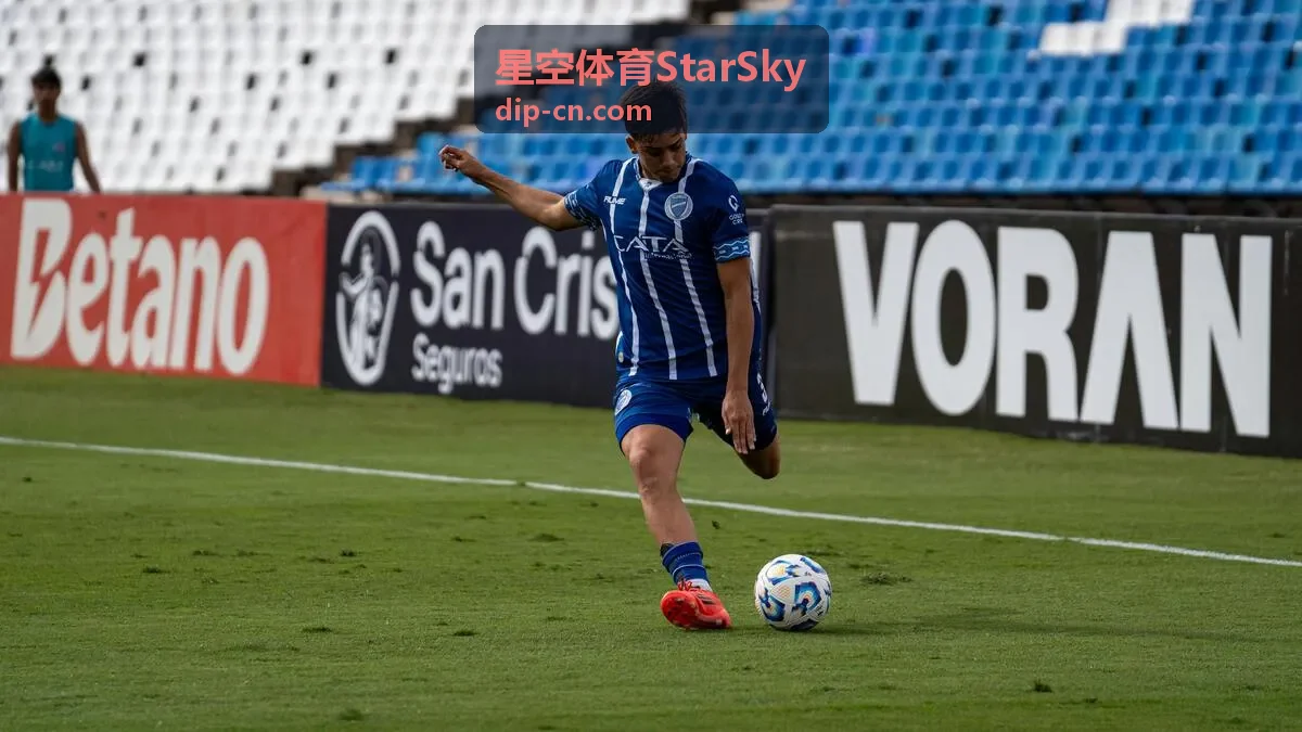 星空体育StarSky 羽毛球场地实景
